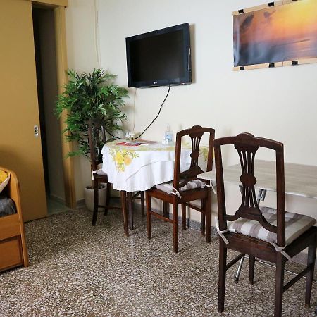 ארגוסטולי Holiday Home מראה חיצוני תמונה