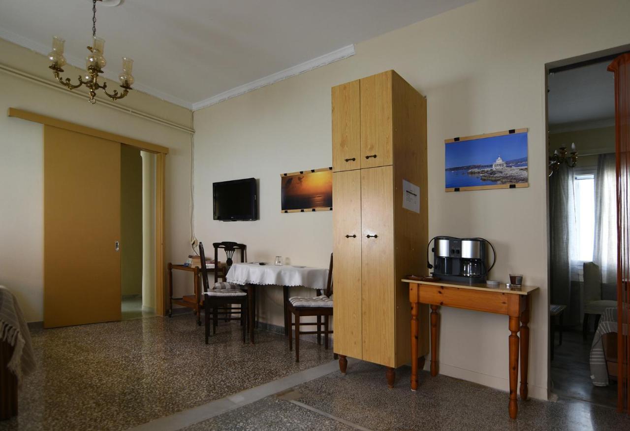 ארגוסטולי Holiday Home מראה חיצוני תמונה
