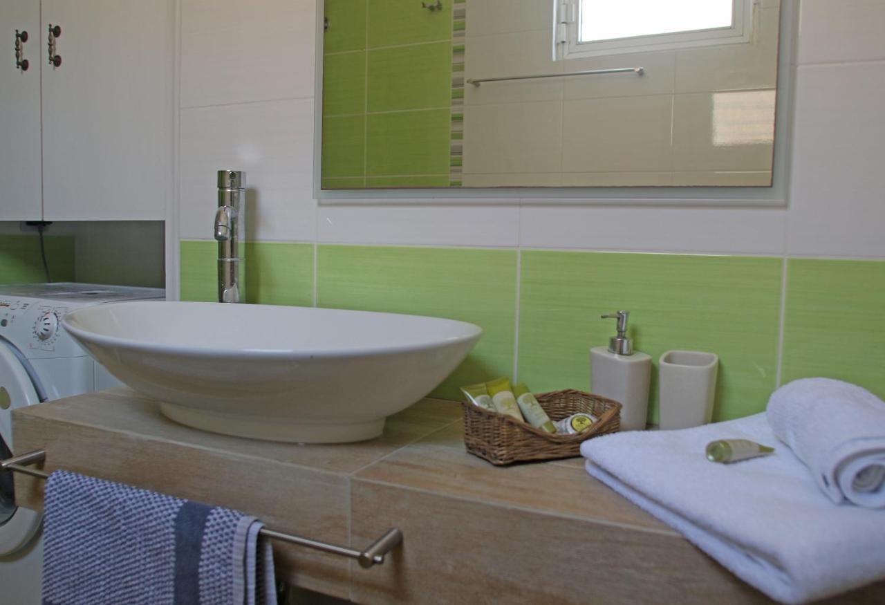 ארגוסטולי Holiday Home מראה חיצוני תמונה